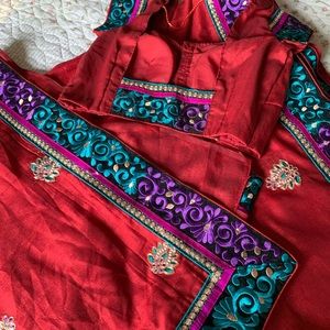 Saree with blouse.. new..